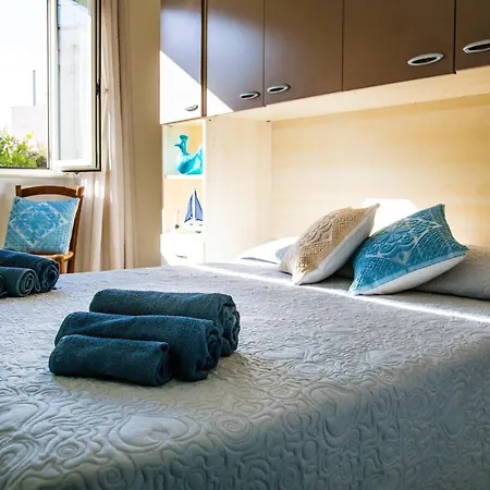 Lungomare Bay, E Sei In Spiaggia...