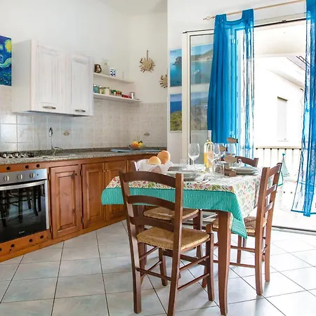 Lägenhet Lungomare Bay, E Sei In Spiaggia...