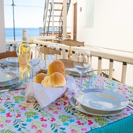 Lägenhet Lungomare Bay, E Sei In Spiaggia...