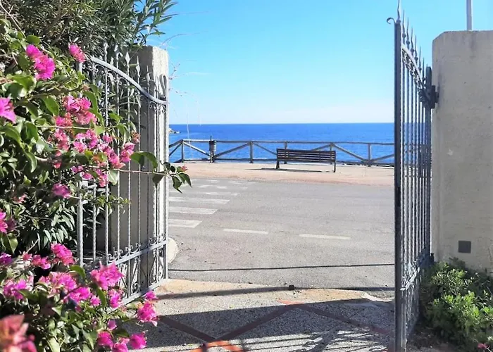 Appartement Lungomare Bay, E Sei In Spiaggia... *
