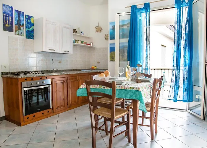 Апартаменты Lungomare Bay, E Sei In Spiaggia...